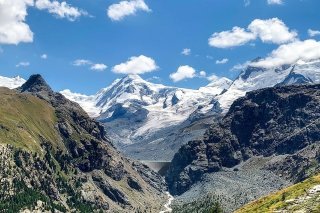 Réunis autour d’une même table, Grande Dixence SA, associations environnementales, représentants des activités de la montagne, de la commune de Zermatt et du Canton du Valais, discutent activement autour du projet du Gornerli.